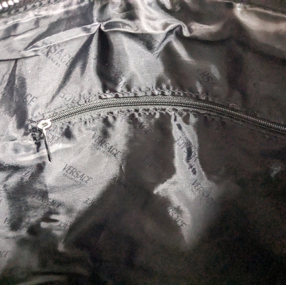 Versace - Picture 13 of 14